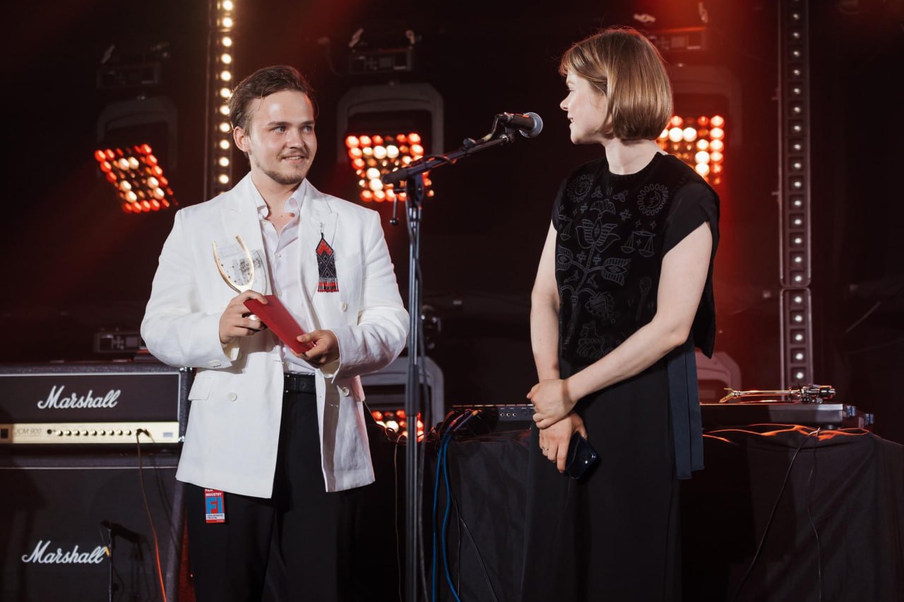 Бренд Stella Artois відзначив кінороботу молодого українського кінорежисера унікальною нагородою “Stella Award”